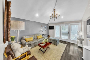 Comfy Apt 4 in Historic Museum District Duplex